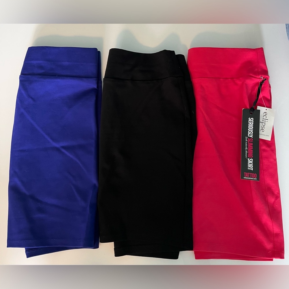 NWT & NWOT Eclipse Tattoo seriously slimming mini skirts size small